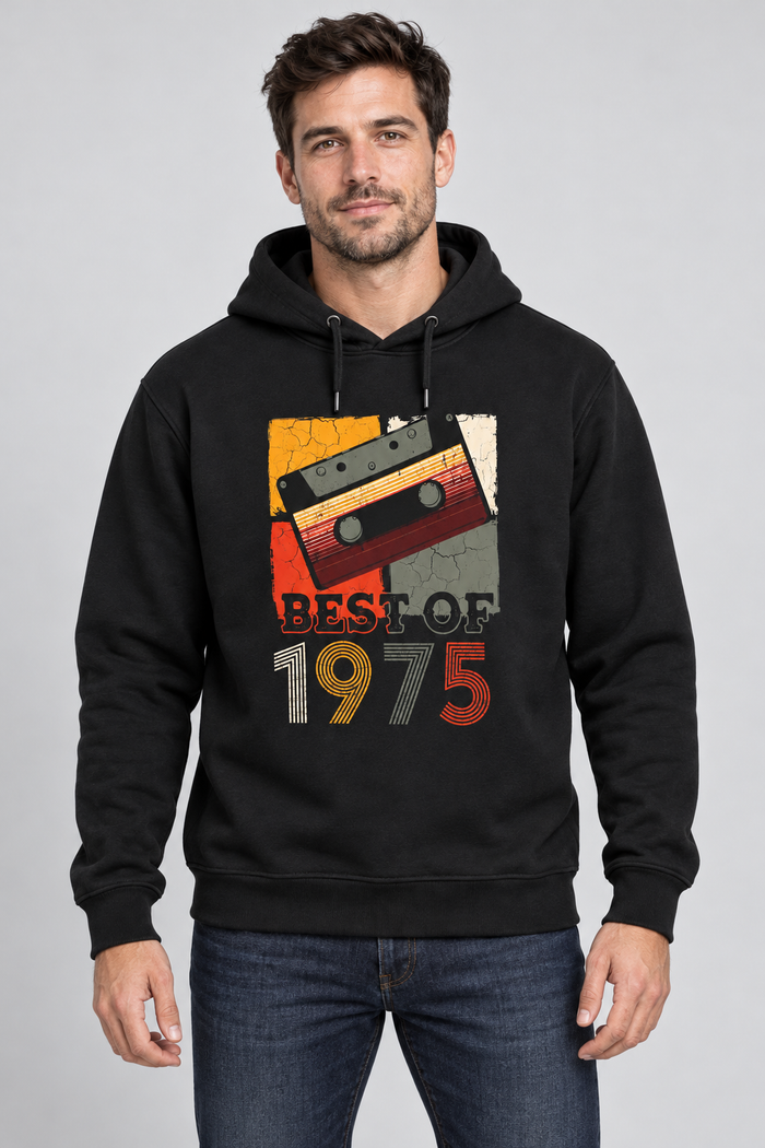 Best Of Kaset Kişiye Özel Yıl Baskılı Siyah Kapüşonlu Sweatshirt - Manken mockup 4